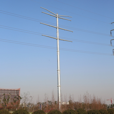 Asphaltieren Sie heißen eingetauchten Energieversorger Polen galvanisierte Hochspannungsfreileitungsmast